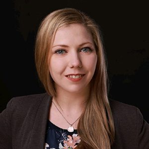 Dr. Julia Imlauer