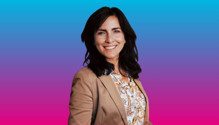 Dr. Ana Moya